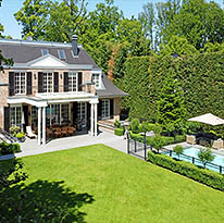 Luxus -Villa mit Außenschwimmbad in Meerbusch - Büderich