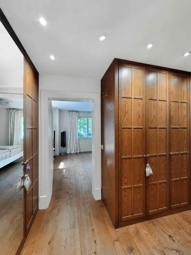 Mastersuite mit Ankleide