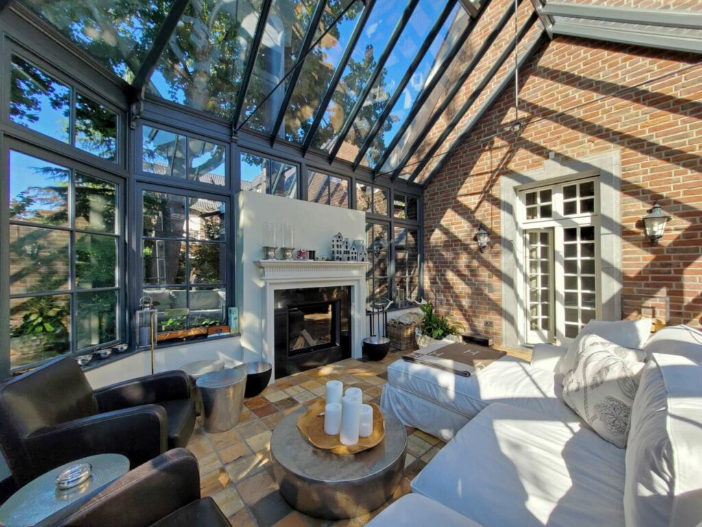 Prestige-Villa in exponierter Lage  von Meerbusch - Büderich
