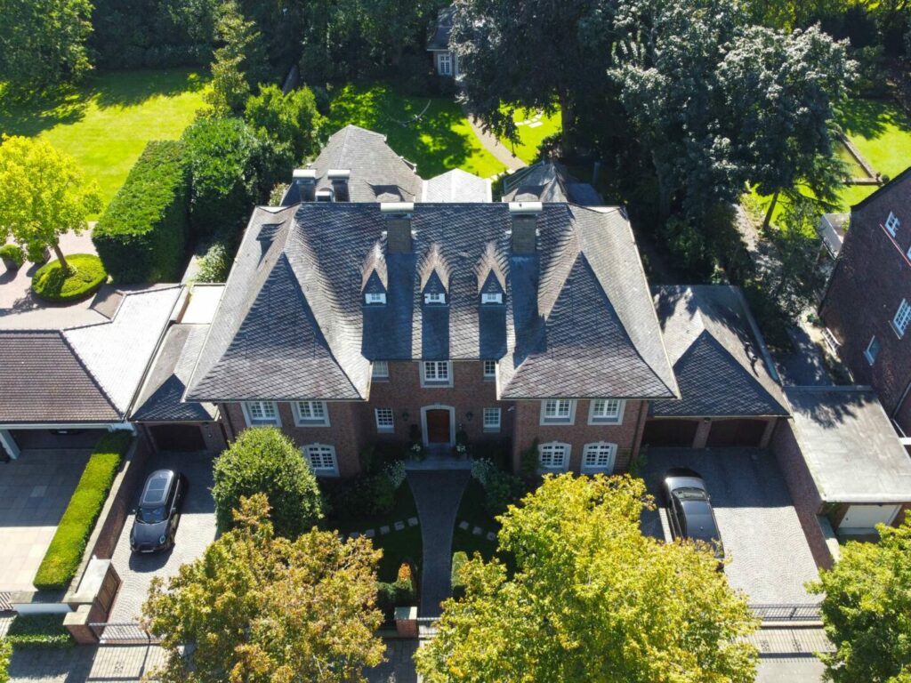 Prestige-Villa in exponierter Lage  von Meerbusch - Büderich