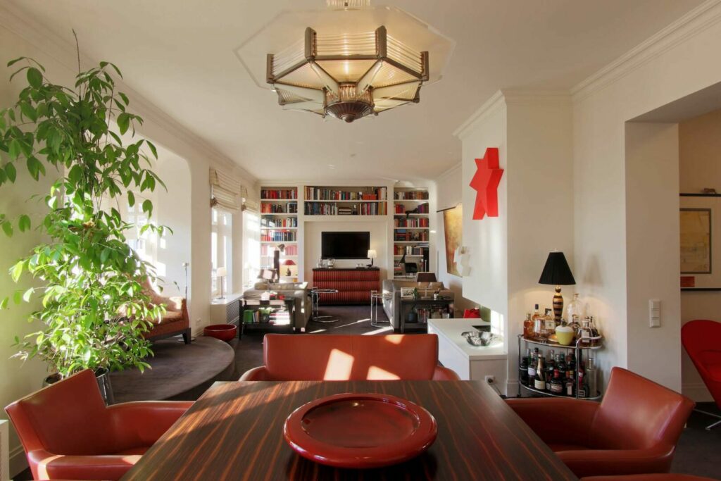 Luxus-Wohnung mit Rheinblick am Düsseldorfer Burgplatz
