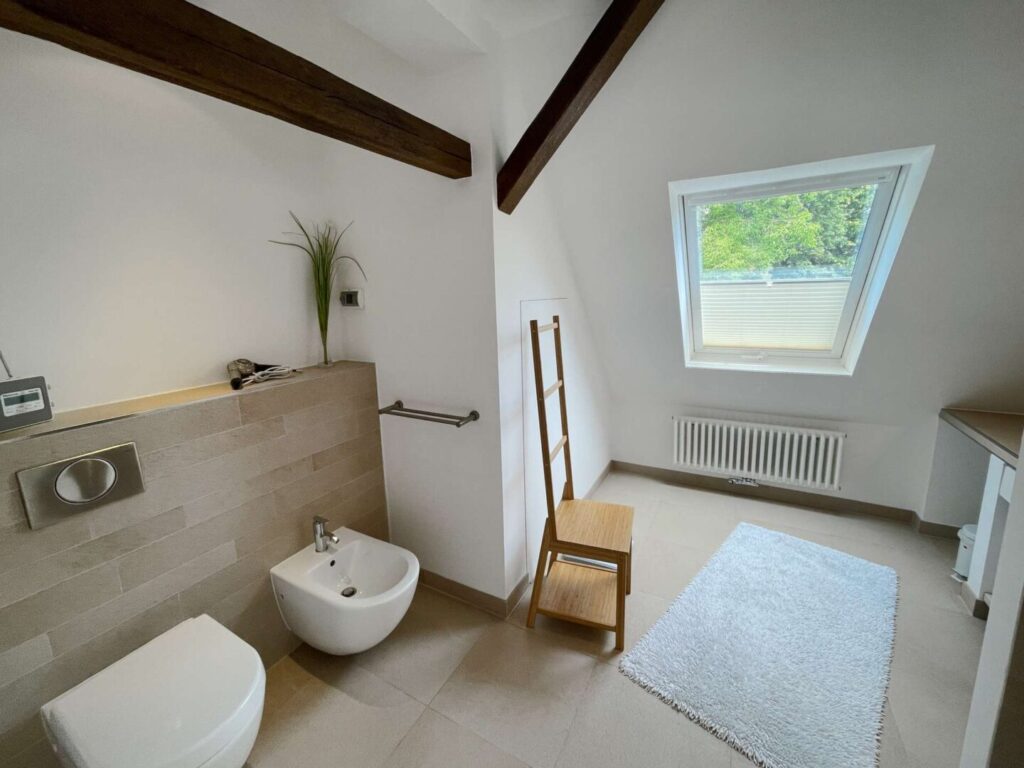 Badezimmer DG