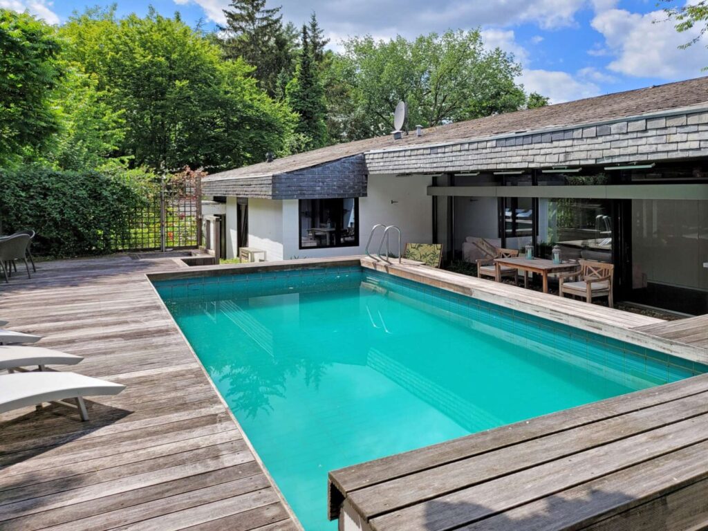 Außenschwimmbad