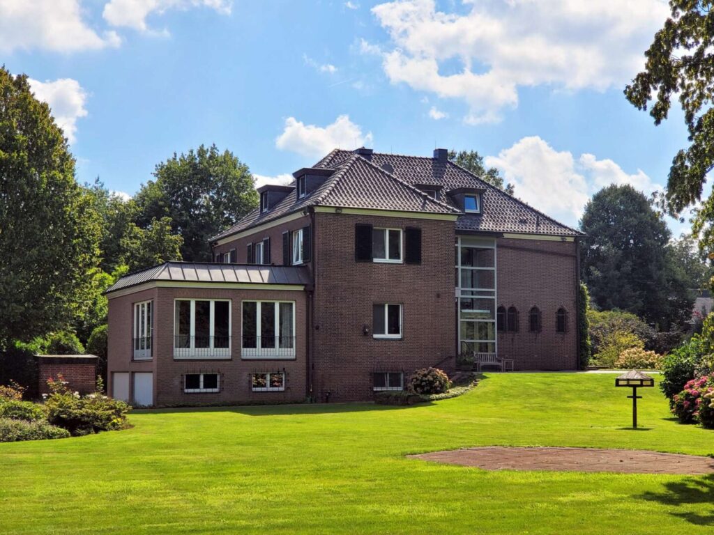 Hausansicht Gartenseite