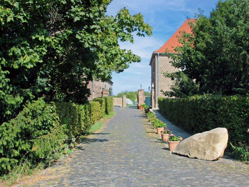 Zufahrt zum Hof