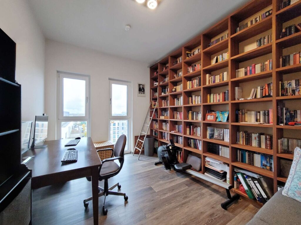 Bibliothek / Arbeitszimmer