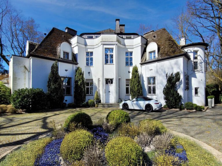Villa in Meerbusch-Büderich