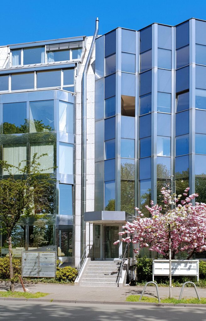 Immobilienbüro von ROBINÉ Immobilien in Düsseldorf Golzheim am Rhein