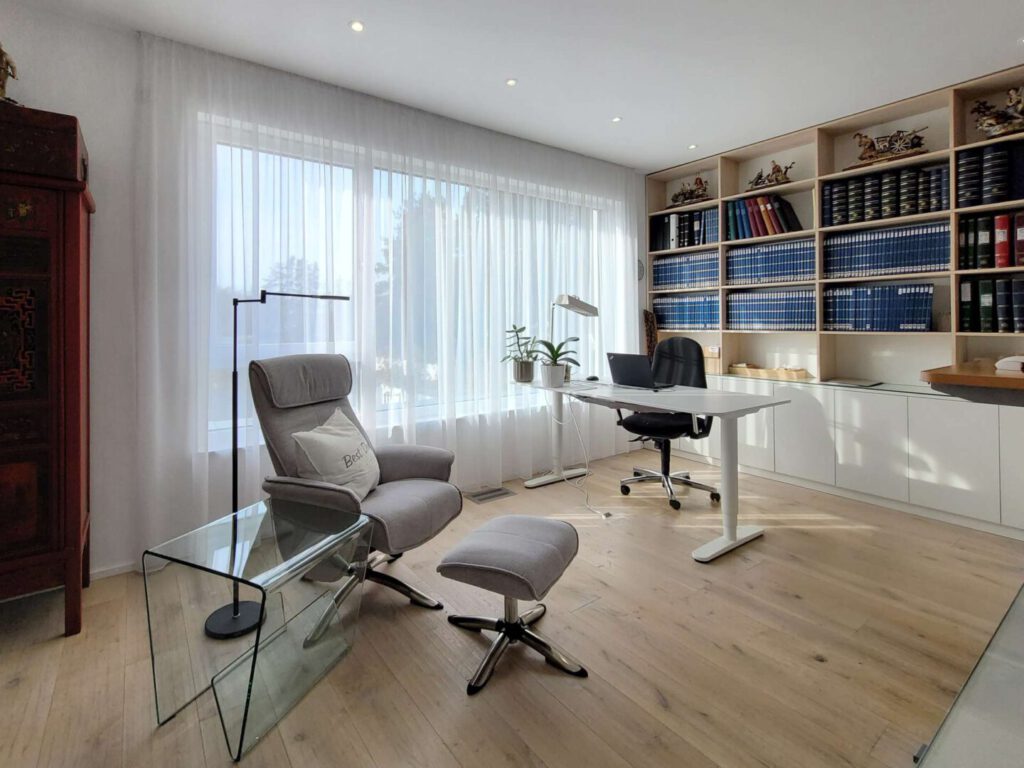 Arbeitszimmer