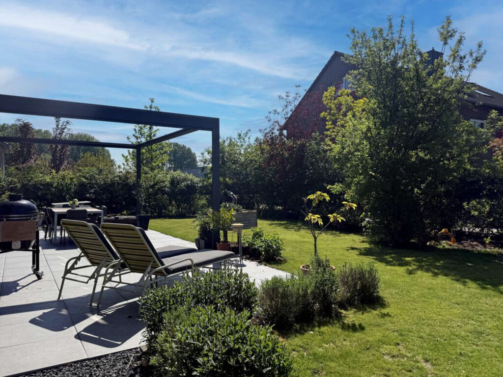 Terrasse und Garten