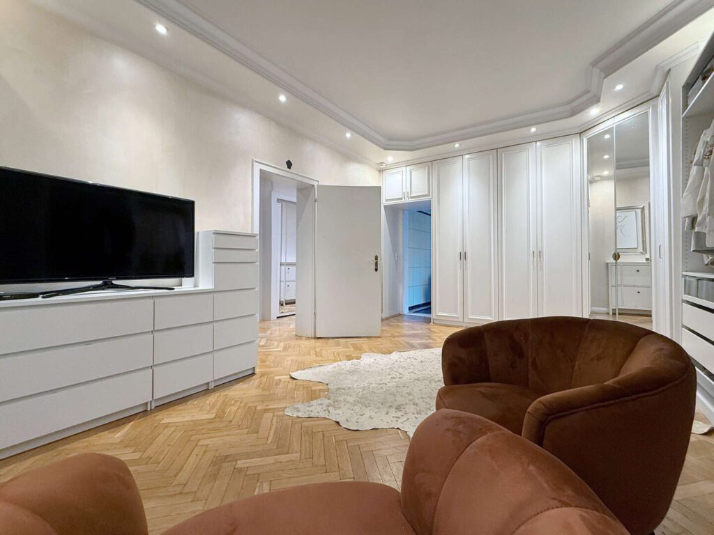 Ankleide mit Bad en Suite
