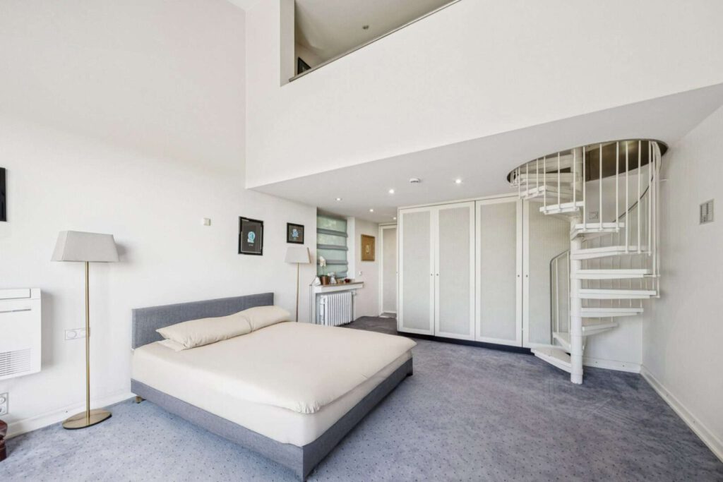 Schlafzimmer über 2 Ebenen