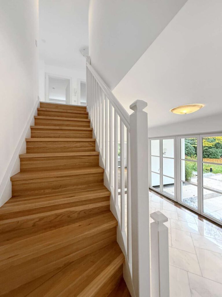 Treppenaufgang ins OG