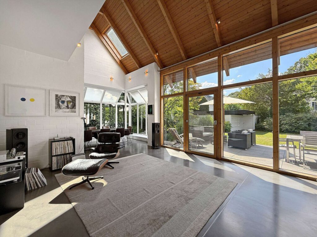 Blick in den Wohn-/Essbereich