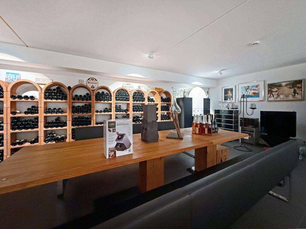 Weinkeller / Gesellschaftsraum