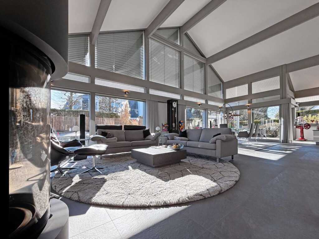 offener Wohn- und Essbereich