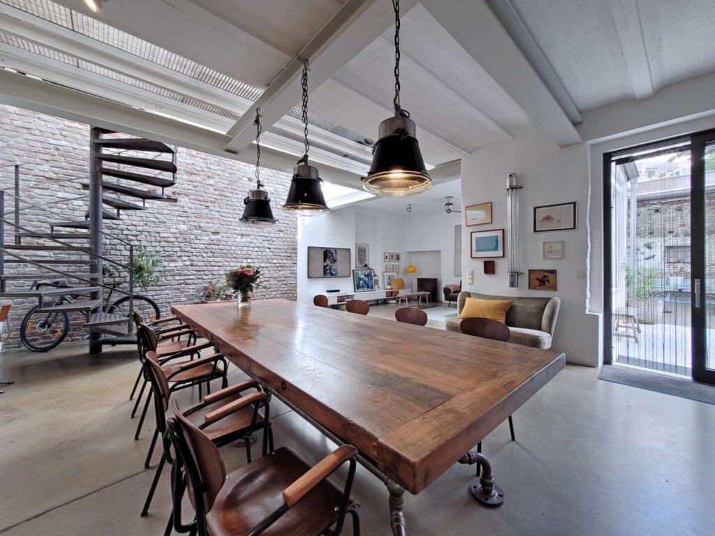 Lofthaus plus 2 Appartements in Düsseldorf