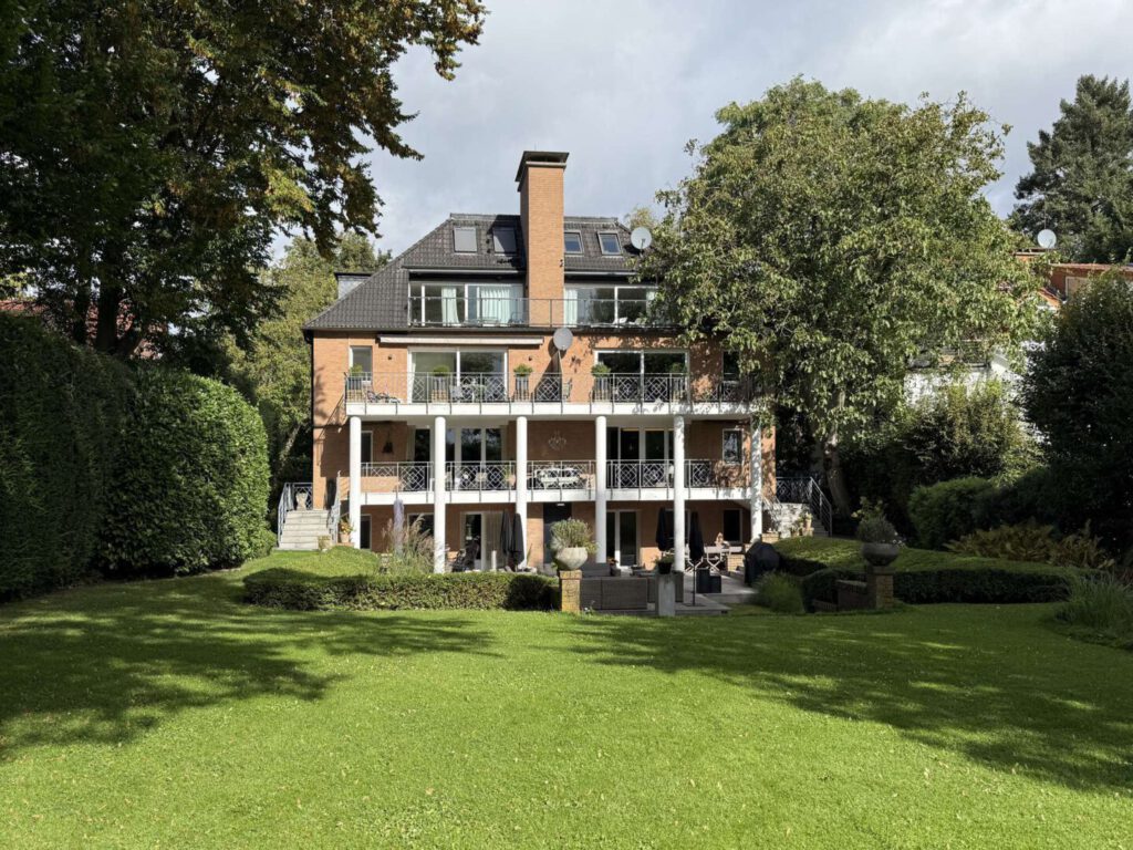 Mehrfamilienhaus in Düsseldorf - Hubbelrath