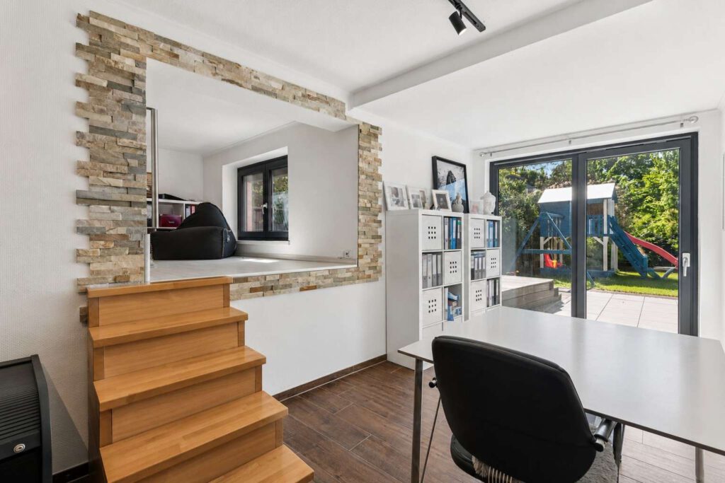 Einliegerwohnung mit Schlafpodest