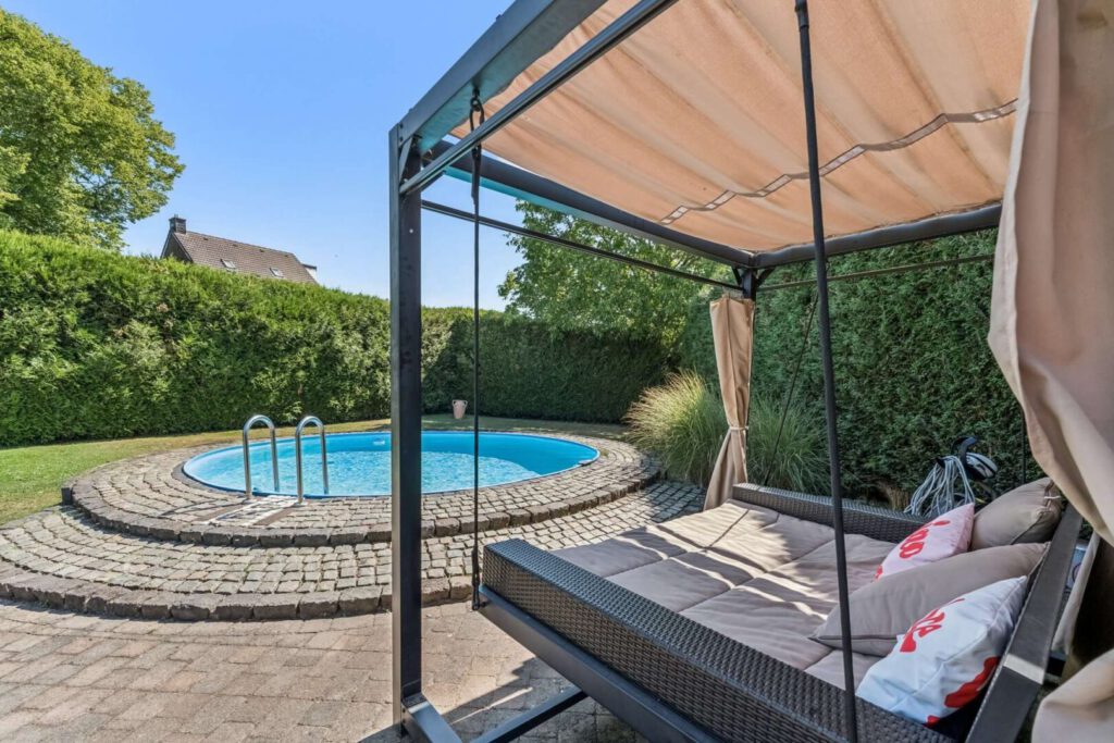 Relaxzone am Pool